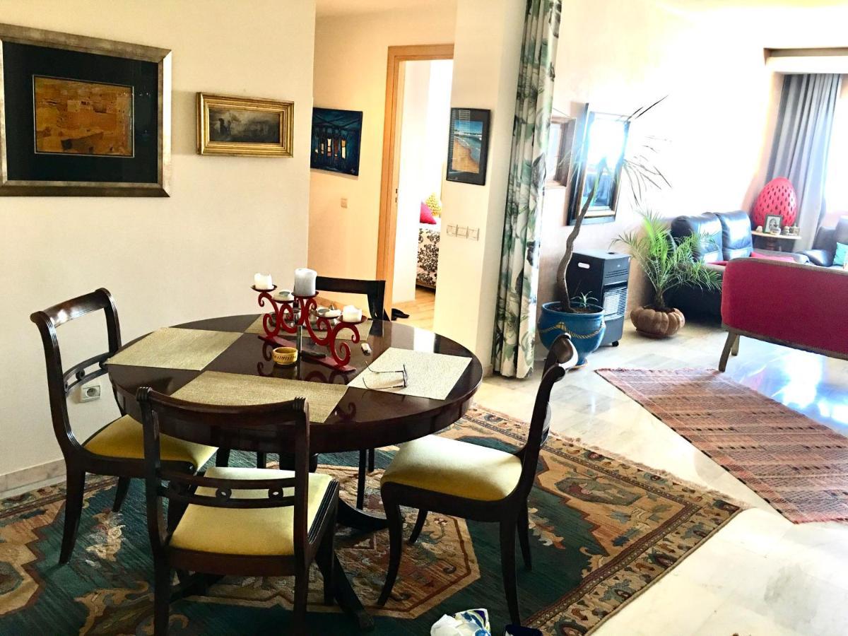 The Room Nouaceur Bagian luar foto
